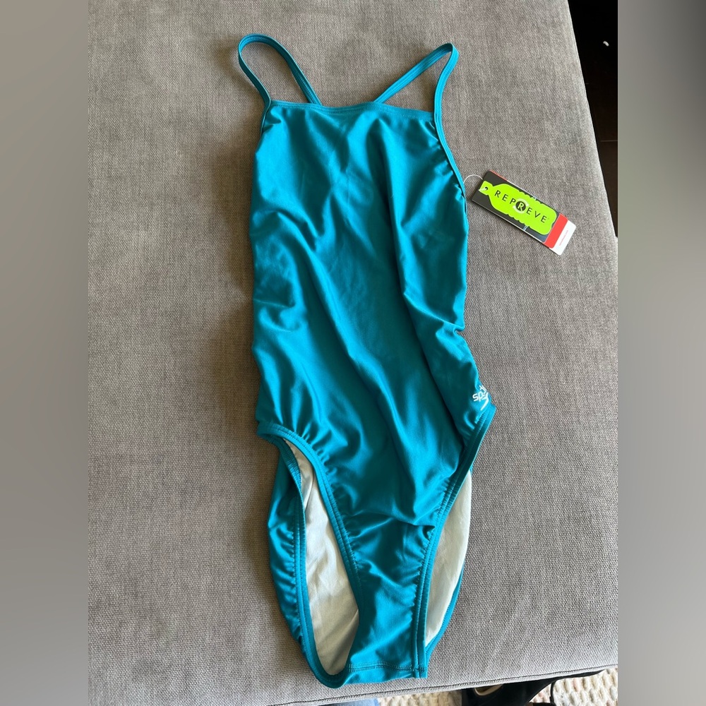 NWT Speedo Girl’s Training and Racing Swimsuit Size 6/32